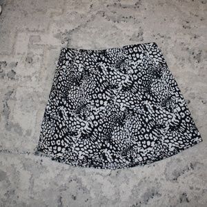 silky black and white flowy mini skirt